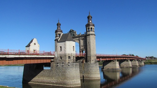 queen louises bridge pokemon go coordinates